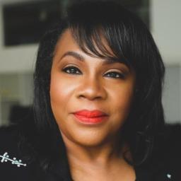 Wendy Lewis Jackson Headshot